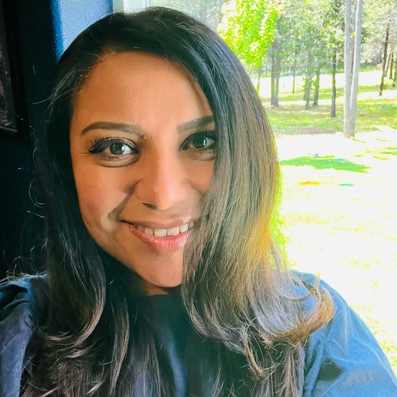 Meet your Posher, Jenny - Picture 1 of 1